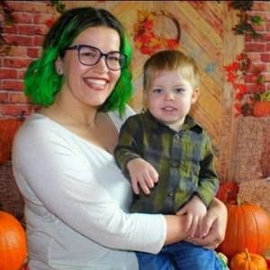 Meet your Posher, Alyssa